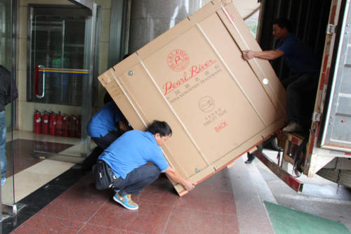 兴隆钢琴贵重工艺品无忧运